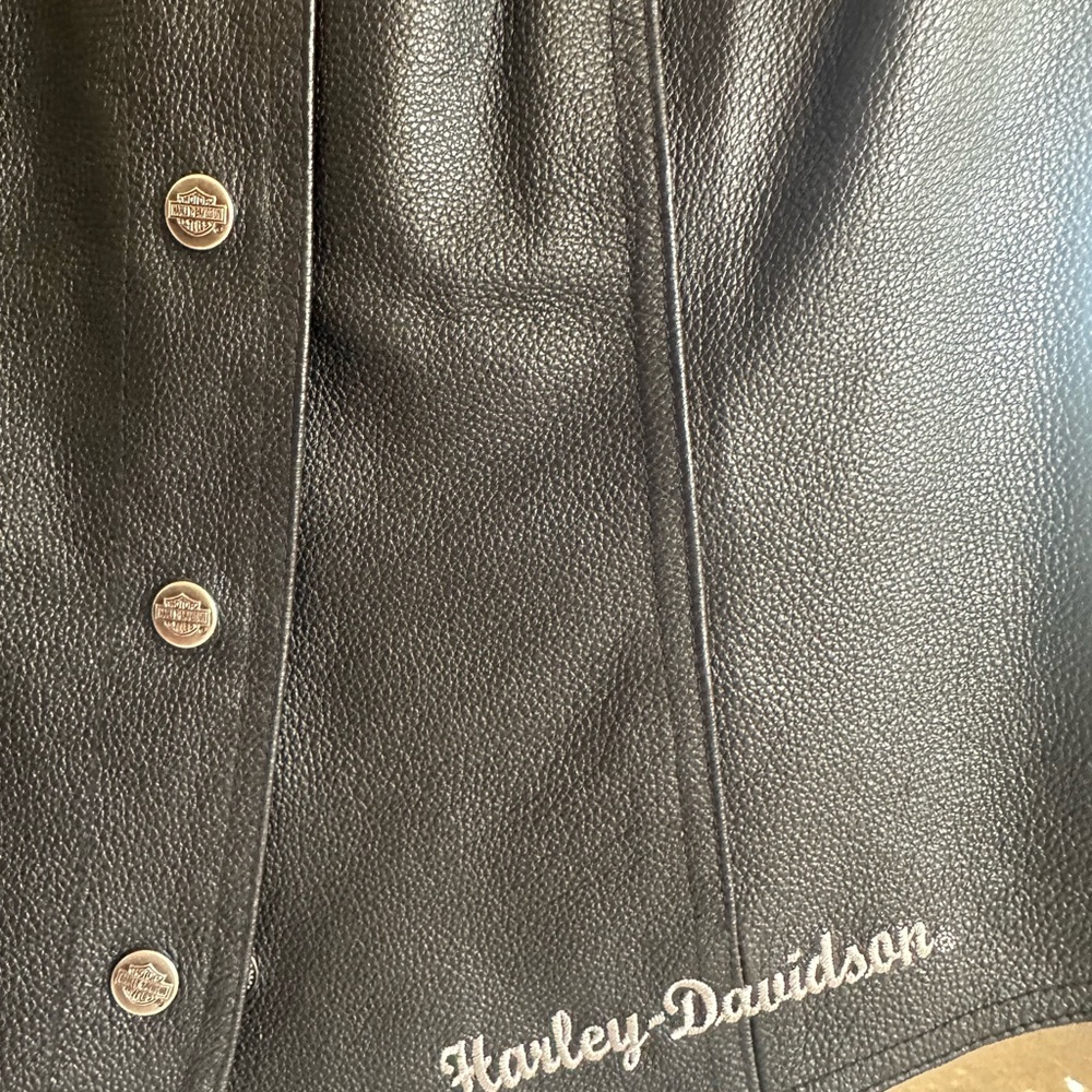Harley-Davidson Genuine Black Leather Vest - Picture 3 of 4